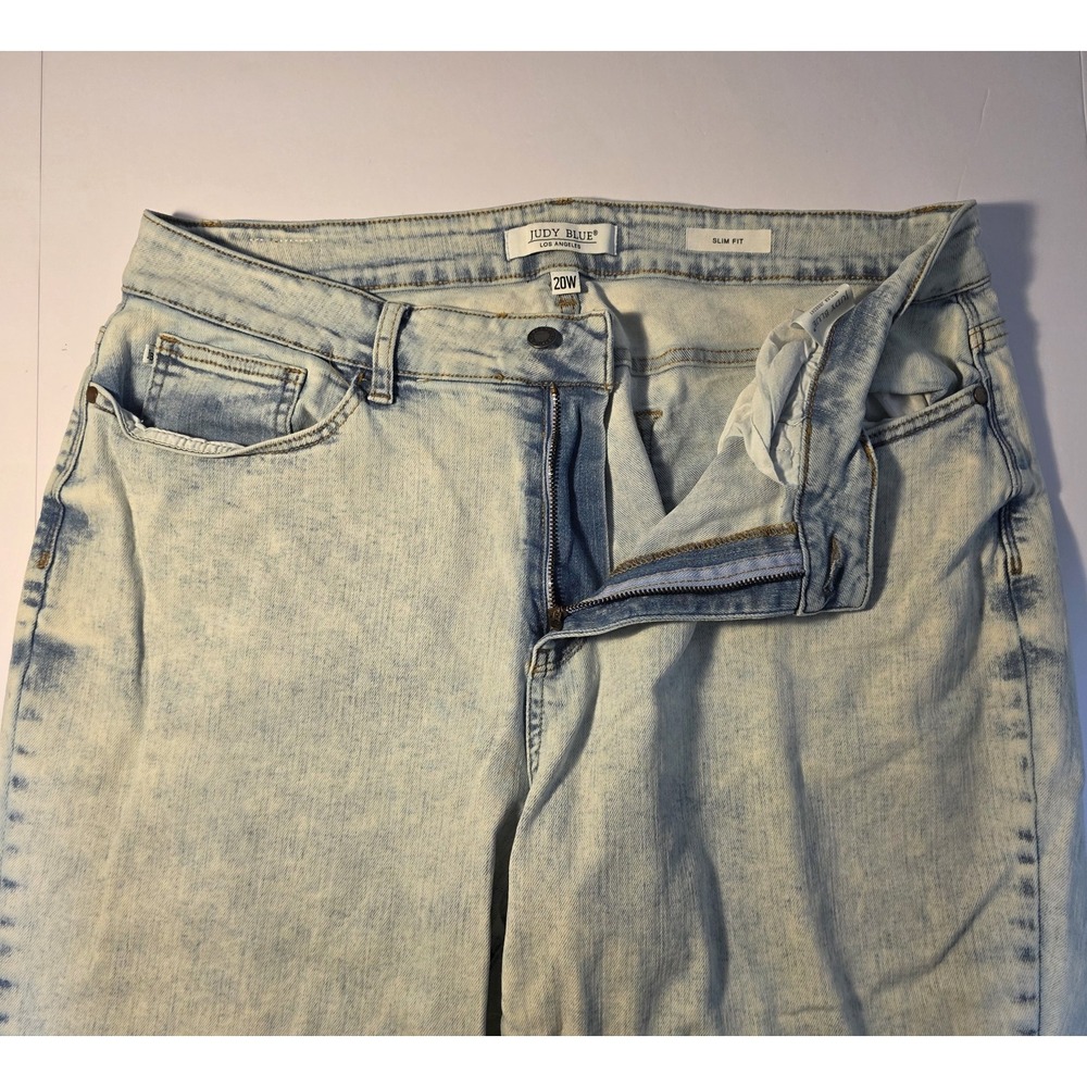 Judy Blue Womens Size 20W Light Wash Slim Fit Denim Jeans Pants